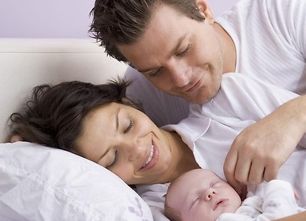 Совместный сон с новорожденным: чем он полезен?
