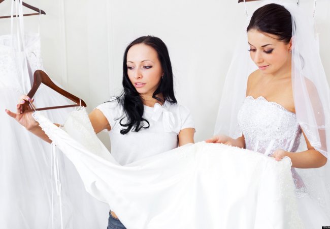 Кто приобретает платье для невесты