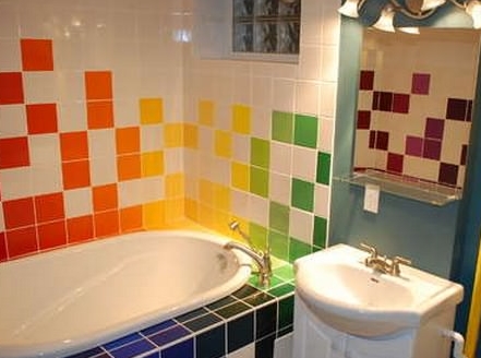 Плитка для ванной: простые решения для интерьера