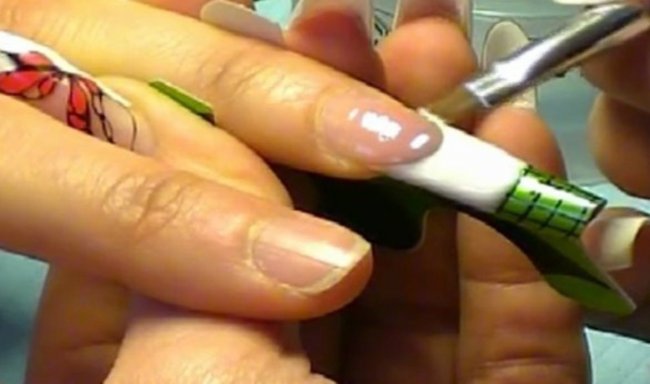 Современные методы наращивания ногтей