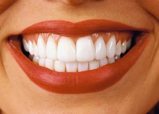 Лечение зубов – современная терапия, позволяющая сделать улыбку здоровой и красивой