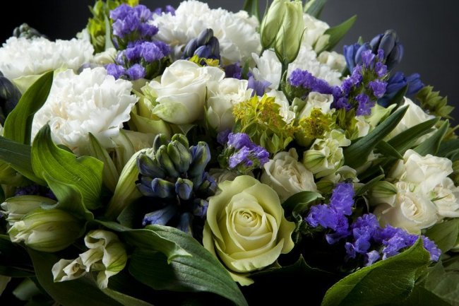 Букеты цветов для женщины: как подобрать правильный подарок?