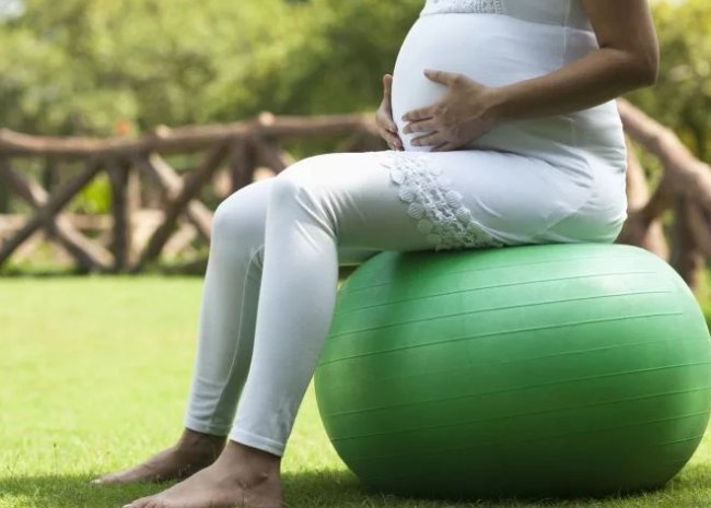 Физические нагрузки и работа при беременности