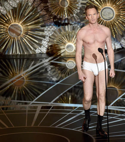 На сцену "Оскар 2015" Нил Харрис вышел в одних трусах