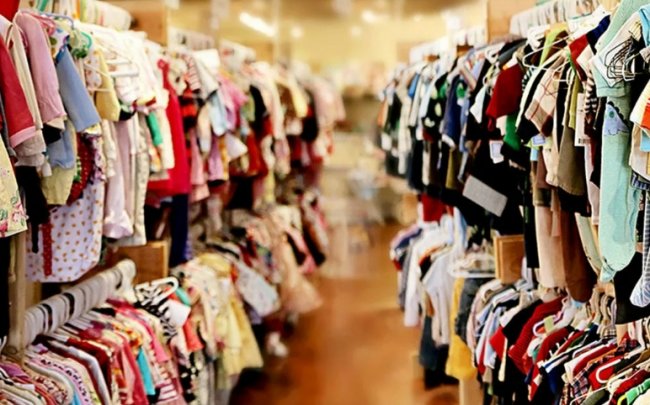 Где найти большой выбор стоковой одежды для всех?