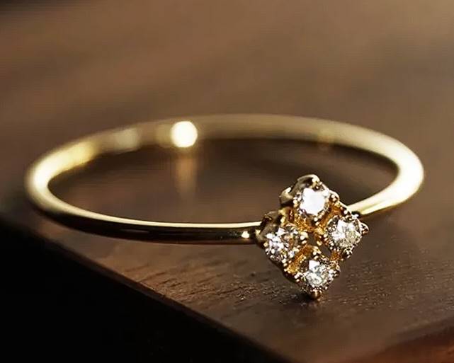 Как определить размер кольца для помолвки с бриллиантом и почему лучше сделать его на заказ?